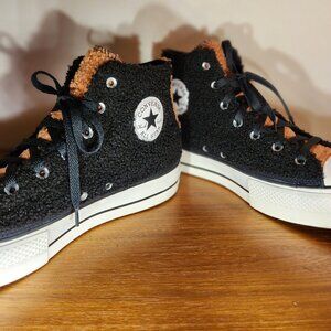 Converse ALL-STAR Chuck Taylor Hi-top Platform Sneaker Men (8.5)/ Women (10.5)